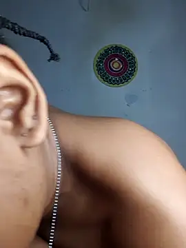 hot-tandy online show from December 17, 8:08 am