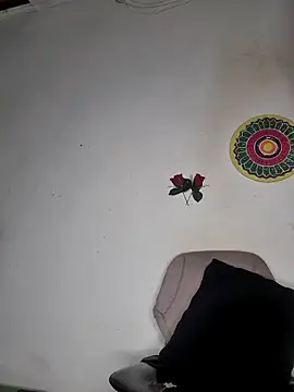 hot-tandy online show from February 13, 7:41 am