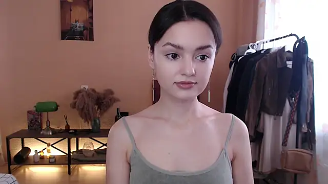 CuteRuby99 online show from October 28, 8:35 am