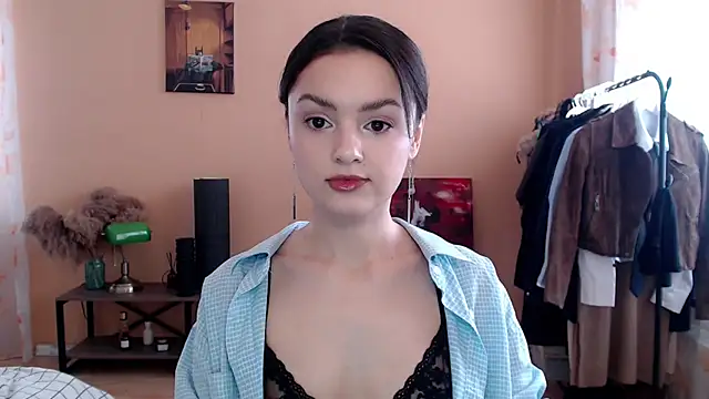 CuteRuby99 online show from February 4, 5:35 am