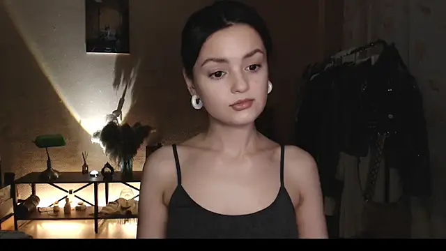 CuteRuby99 online show from December 4, 11:31 am