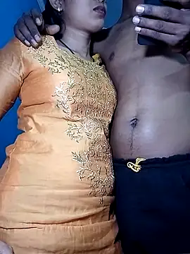 Snapshot of Desisumana chatting on February 23, 12:48 pm Desisumana online show from February 23, 12:48 pm