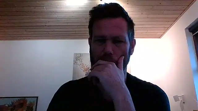 Snapshot of Gotta1 chatting on December 29, 8:22 am Gotta1 online show from December 29, 8:22 am