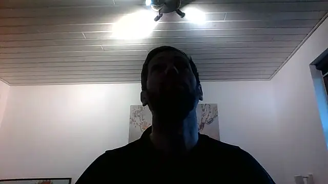 Snapshot of Gotta1 chatting on February 2, 7:52 am Gotta1 online show from February 2, 7:52 am