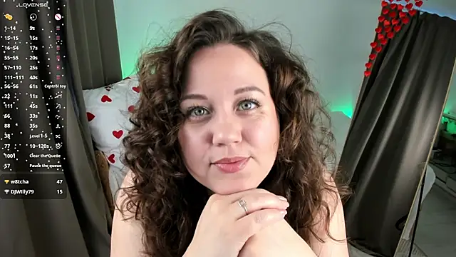 MissBecca online show from May 16, 4:33 am