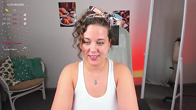 Snapshot of MissBecca chatting on March 7, 1:51 pm MissBecca online show from March 7, 1:51 pm