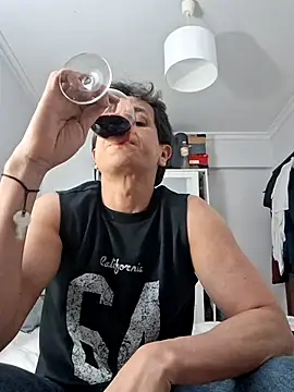 Tulio maravilha12 online show from February 24, 8:10 pm