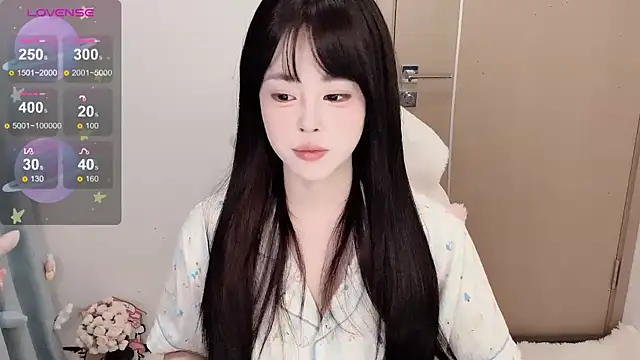 Mini-X online show from November 18, 12:15 am