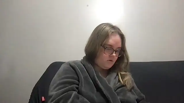 honeyyy24 online show from March 30, 9:44 am