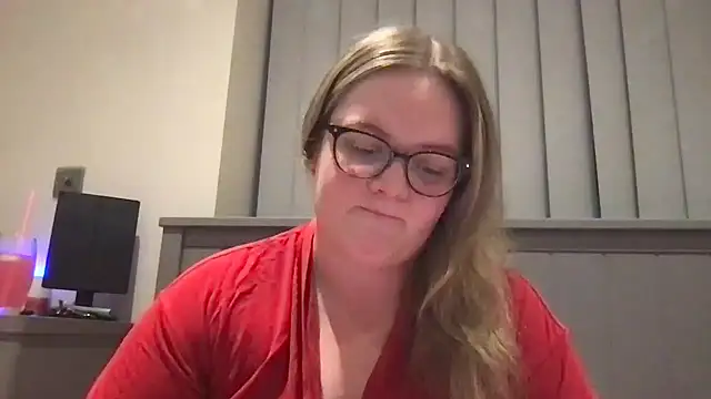 honeyyy24 online show from June 17, 8:52 pm