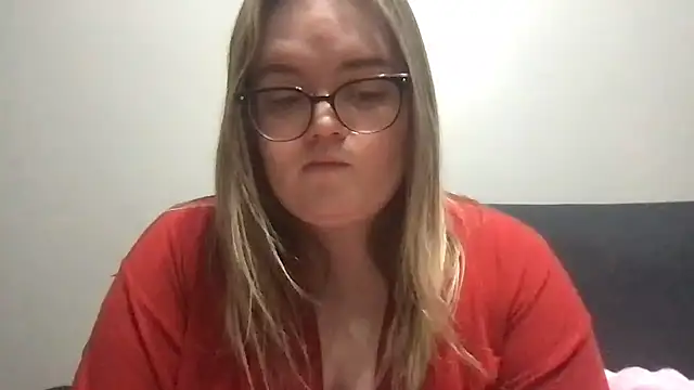 honeyyy24 online show from March 30, 9:49 pm