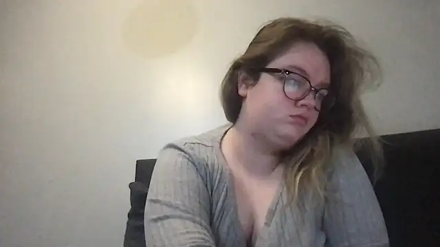 honeyyy24 online show from November 27, 10:48 am