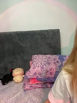 Snapshot of KittieCatty chatting on October 15, 2:54 am KittieCatty online show from October 15, 2:54 am
