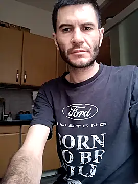 Snapshot of Gigolo4040 chatting on January 9, 8:45 am Gigolo4040 online show from January 9, 8:45 am