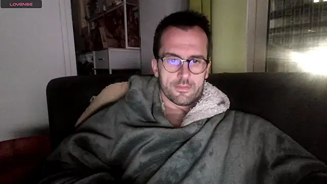 Snapshot of byakkotorra chatting on March 13, 7:39 pm byakkotorra online show from March 13, 7:39 pm