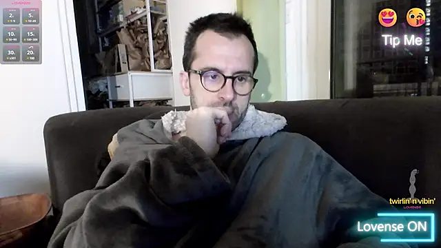 Snapshot of byakkotorra chatting on March 12, 9:24 pm byakkotorra online show from March 12, 9:24 pm