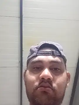 travieso2893 online show from May 12, 1:57 am
