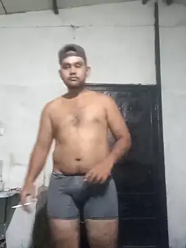 travieso2893 online show from April 4, 5:36 am