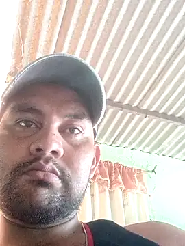 travieso2893 online show from April 8, 4:41 pm