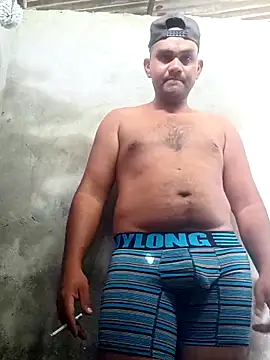 travieso2893 online show from May 16, 5:45 pm