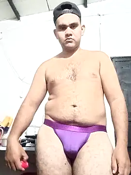 Snapshot of travieso2893 chatting on October 14, 2:56 am travieso2893 online show from October 14, 2:56 am