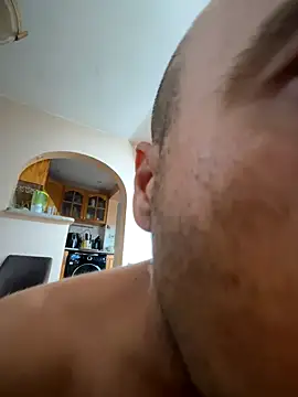 Snapshot of Nikolaiyy chatting on October 7, 9:32 am Nikolaiyy online show from October 7, 9:32 am