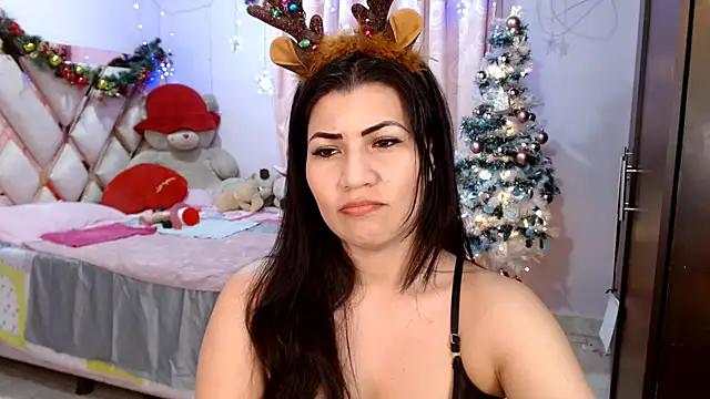 nahomi star model online show from December 20, 3:03 am