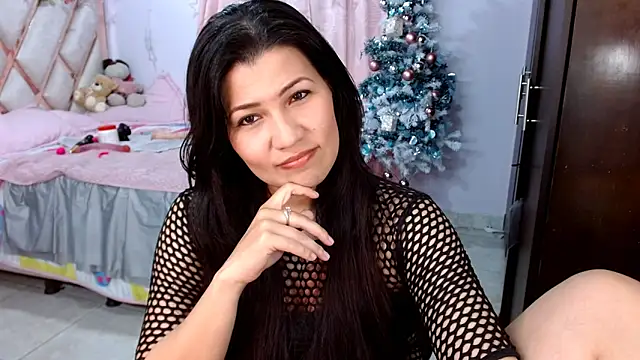nahomi star model online show from December 14, 2:33 am