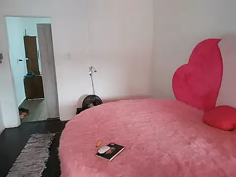 morenaindiaofc online show from December 19, 5:59 pm