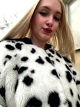 Milkyy wway online show from March 7, 7:41 am