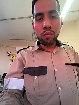 EnriquePersian197 online show from March 24, 12:10 am