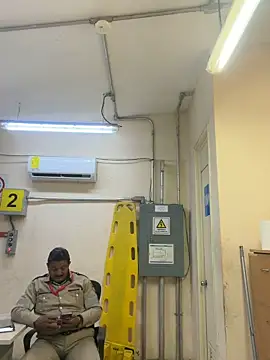 EnriquePersian197 online show from February 28, 1:38 am