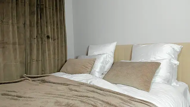 Snapshot of kirraa_ chatting on November 14, 10:02 pm kirraa online show from November 14, 10:02 pm