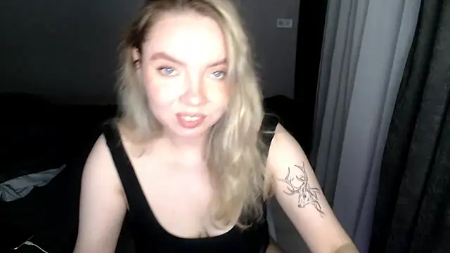 Snapshot of PolinaXXXJones chatting on March 12, 4:24 pm PolinaXXXJones online show from March 12, 4:24 pm