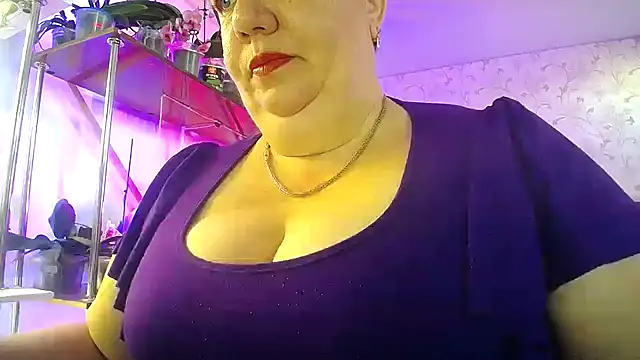 Sweet Woman online show from April 29, 5:00 am