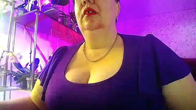  Sweet Woman online show from March 20, 6:14 am