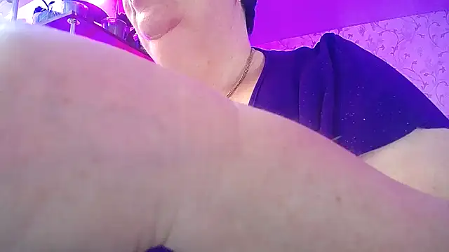  Sweet Woman online show from March 27, 9:32 am