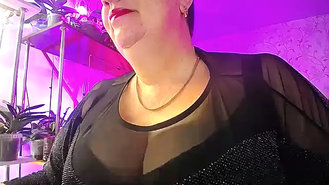 Snapshot of _Sweet_Woman chatting on November 17, 5:44 am Sweet Woman online show from November 17, 5:44 am