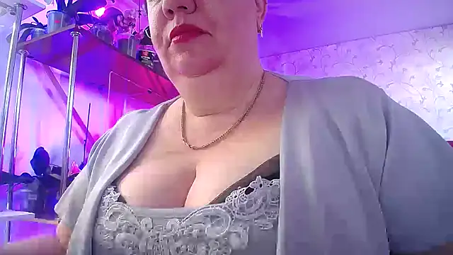  Sweet Woman online show from April 21, 4:30 am