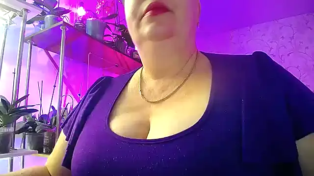 Snapshot of _Sweet_Woman chatting on October 18, 5:09 am Sweet Woman online show from October 18, 5:09 am