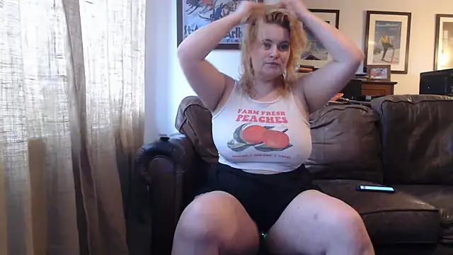 JosieAndYou online show from March 21, 5:23 pm