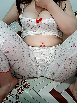Snapshot of Sabrina-Sex chatting on September 23, 2:35 pm Sabrina-Sex online show from September 23, 2:35 pm