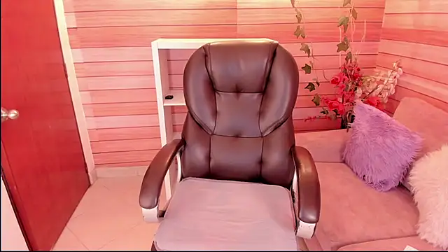 marien thomson  online show from January 9, 1:34 am