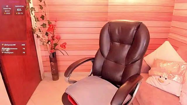 marien thomson  online show from November 17, 2:26 am