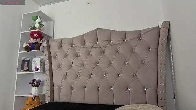 Sweet Orianaa online show from June 14, 3:35 pm