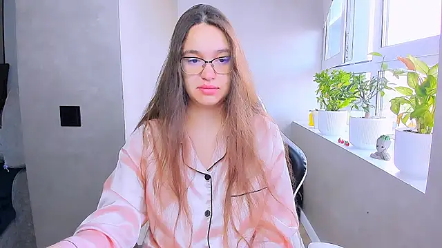 fancy bunny online show from May 19, 5:36 am