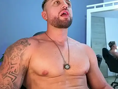OwenMaximus814 online show from April 23, 11:06 pm