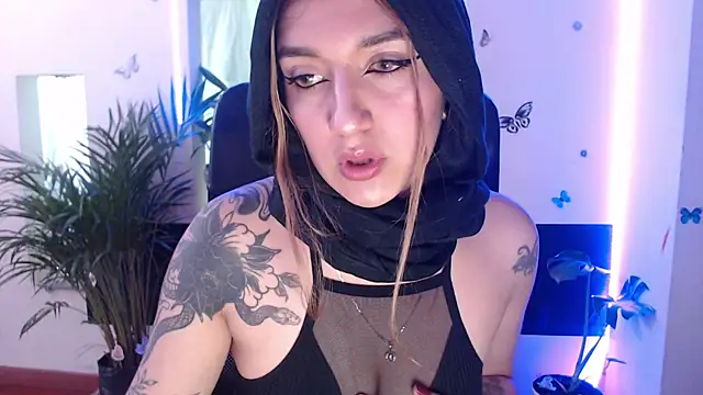 Lia-mitch online show from September 9, 6:50 pm