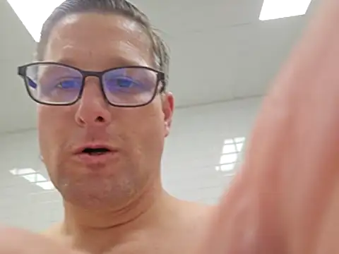 mneuertxh online show from February 25, 6:41 pm