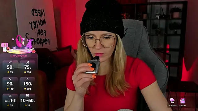 Snapshot of LadyIzabel chatting on February 2, 2:49 pm LadyIzabel online show from February 2, 2:49 pm